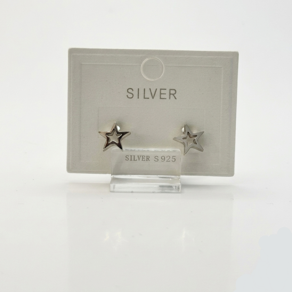 Handgefertigte Stern-Kontur Ohrstecker aus 925 Sterling Silber rhodiniert mit sicherem Schraubverschluss.