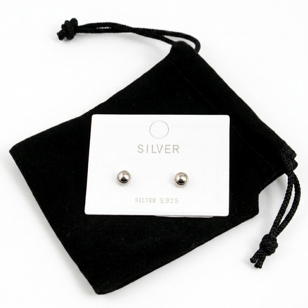 Lieferumfang: Rhodinierte Silber-Ohrstecker „Halbkugel“ aus 925 Sterling Silber mit passendem Schmuckbeutel aus Samt.